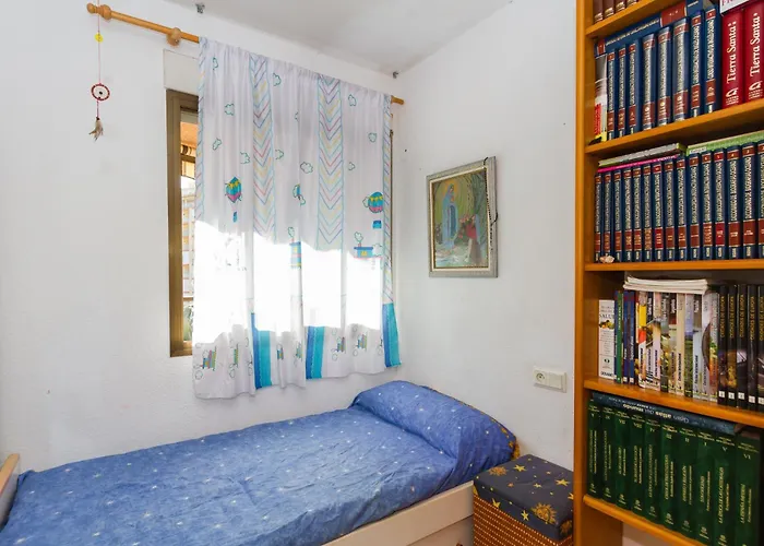 Sagitario, 2-7 Apartment